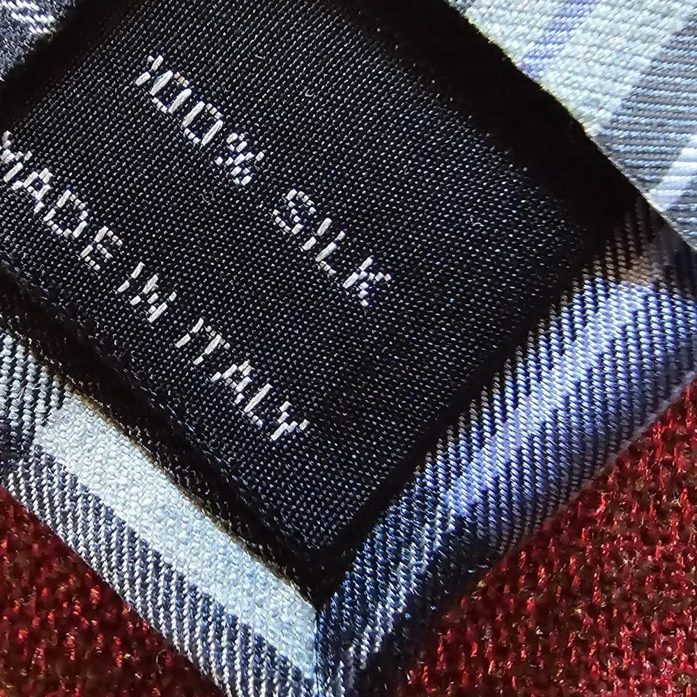 Brand New - Tom Ford 100% Silk Tie Made in Italy - Picture 6 of 8